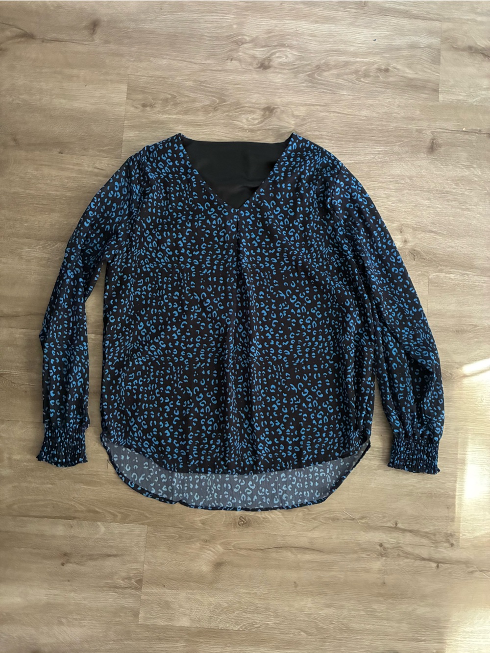 Blue Printed V-Neck Long Sleeve Blouse